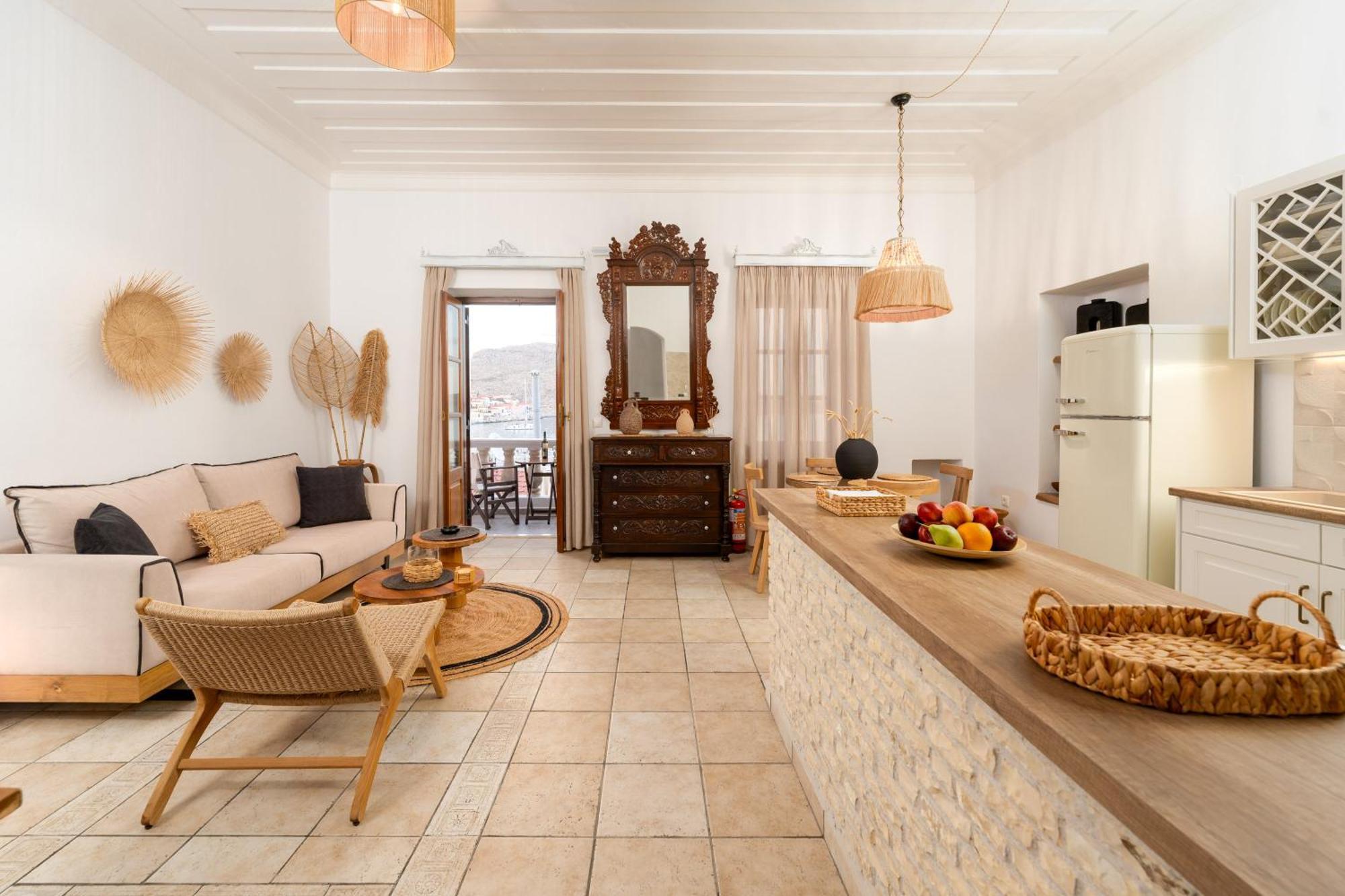 Villa Antonis Chalki Town Eksteriør bilde